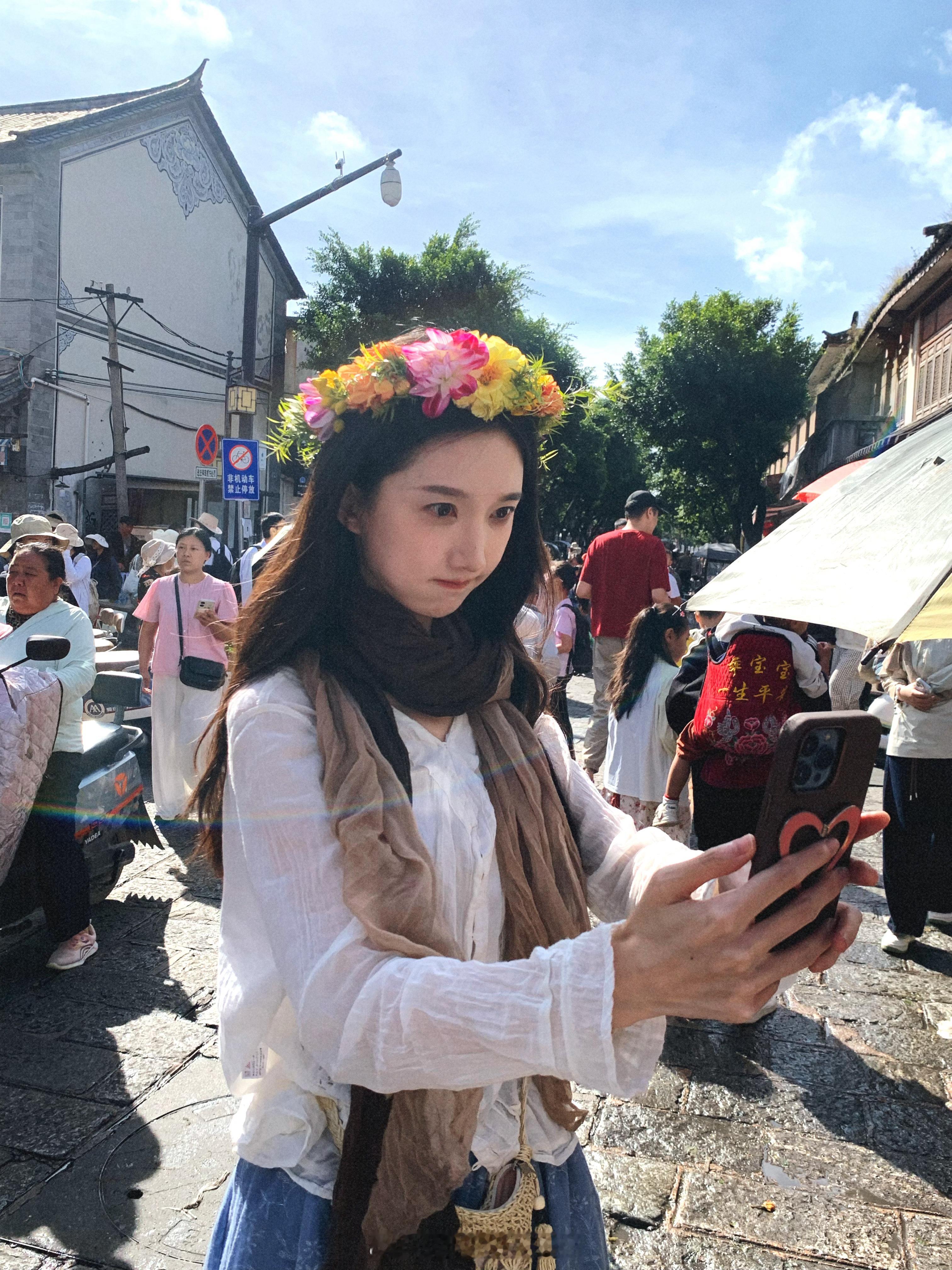 好嘛 我会挑一朵最漂亮的送你💐 ​​​