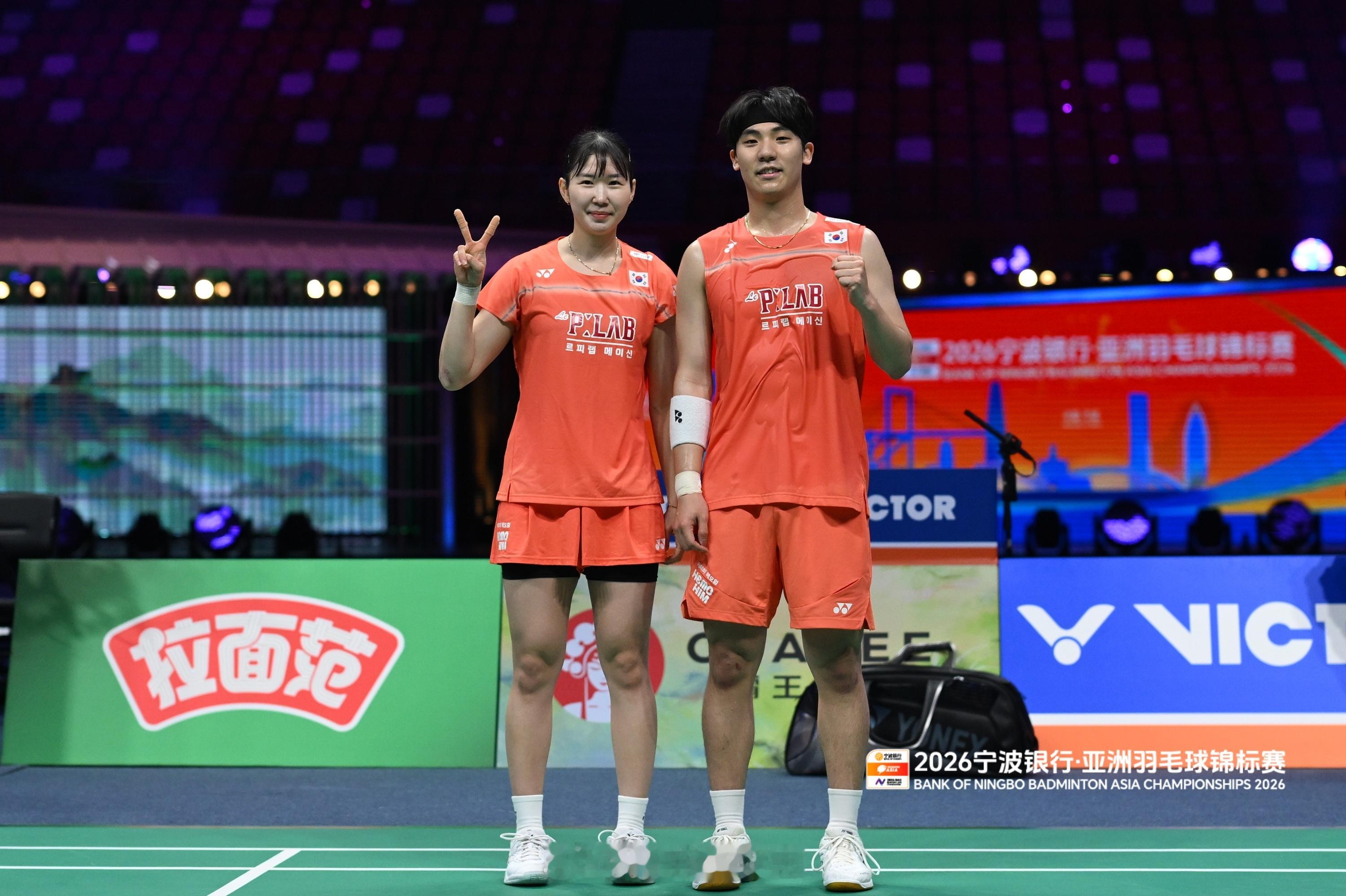 世界排名147位的韩国混双金在贤/张荷贞本届亚锦赛从资格赛打起，取得两连胜后晋级