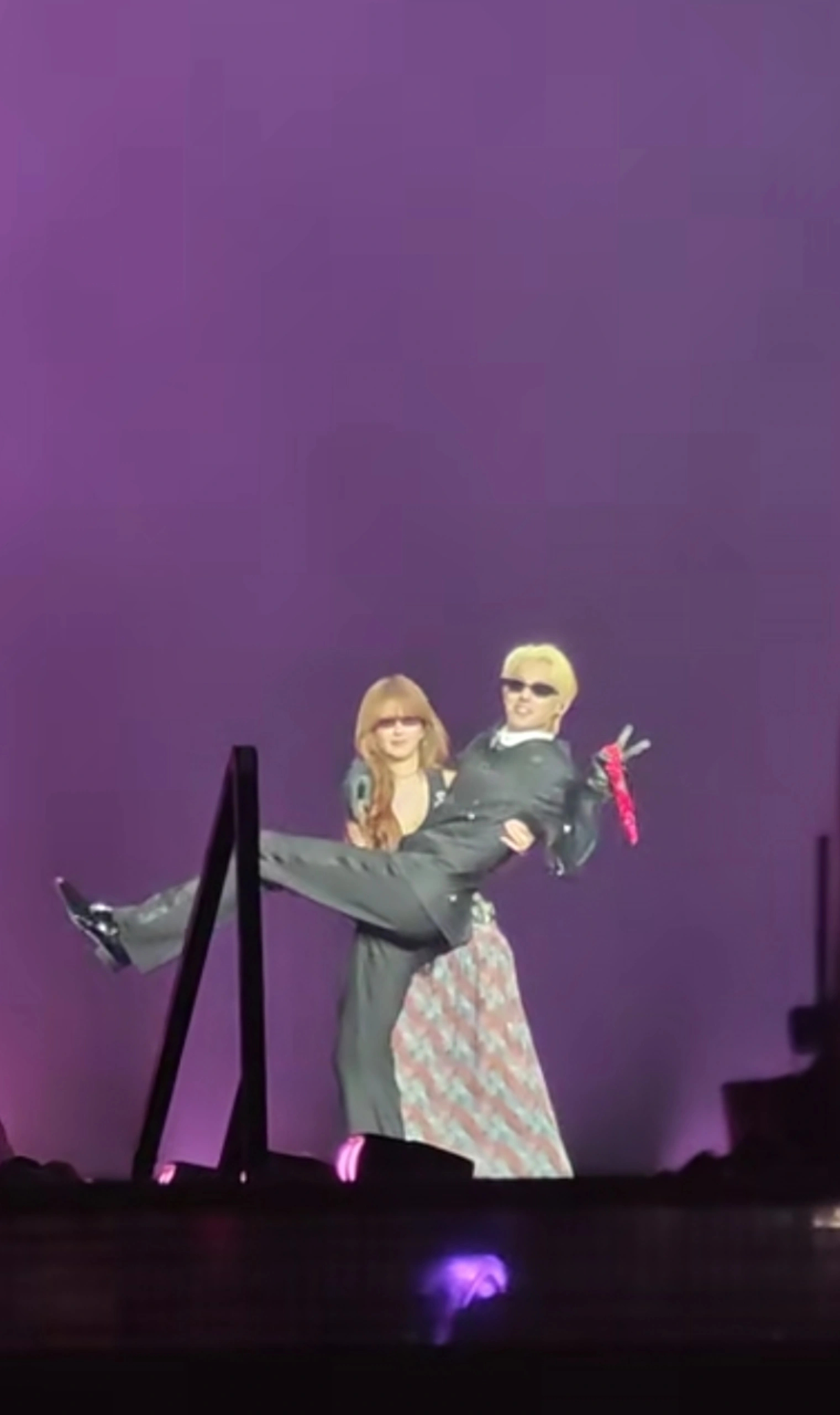 不知道但王鹤棣赵露思身材都很曼妙 