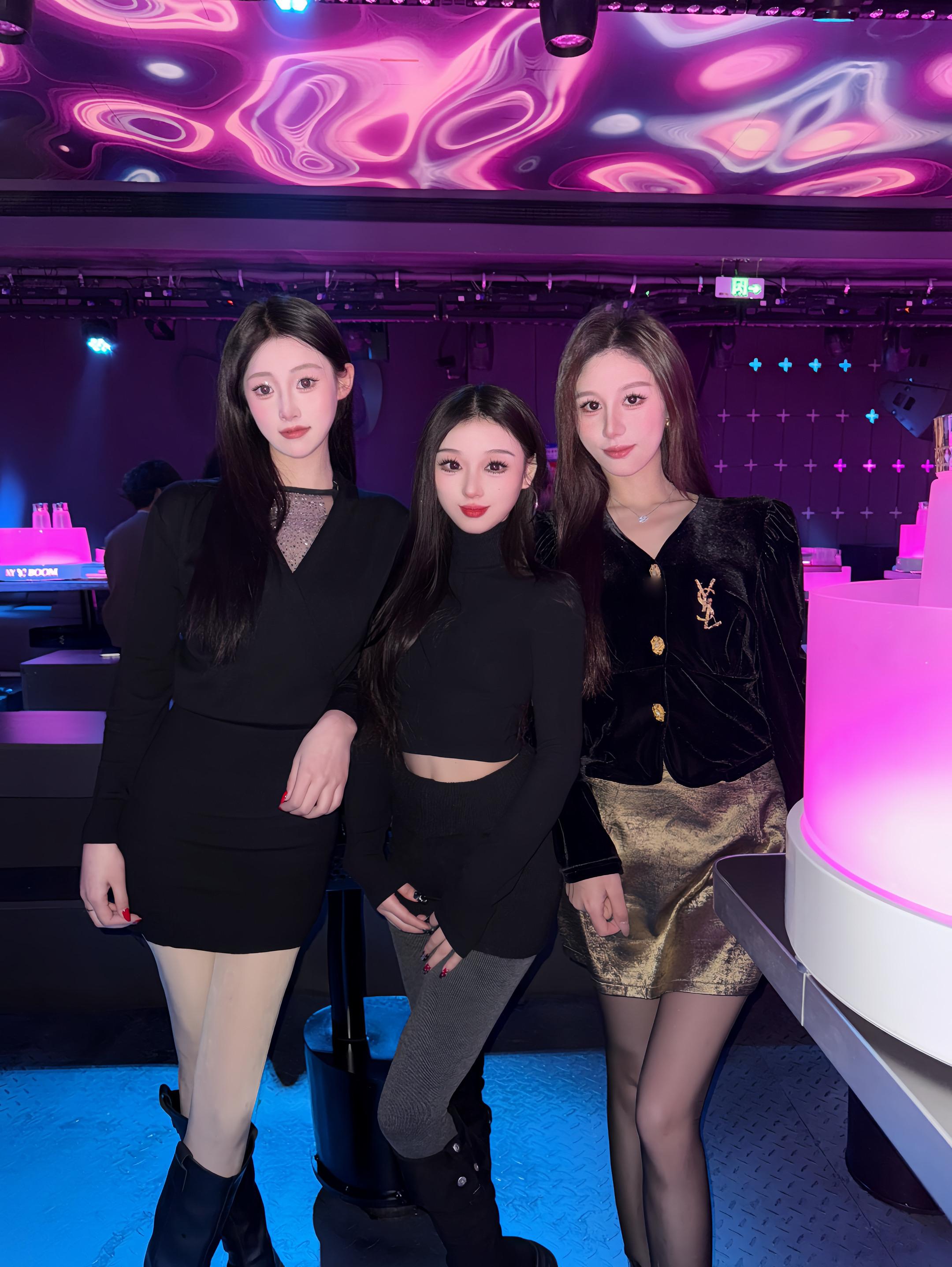 三观正 脾气差 气质美女走天下.