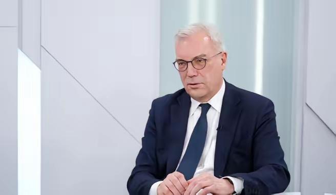 俄罗斯外交部副部长格鲁什科表示，每当俄乌冲突和谈有一点点进展的时候，北约和欧盟就