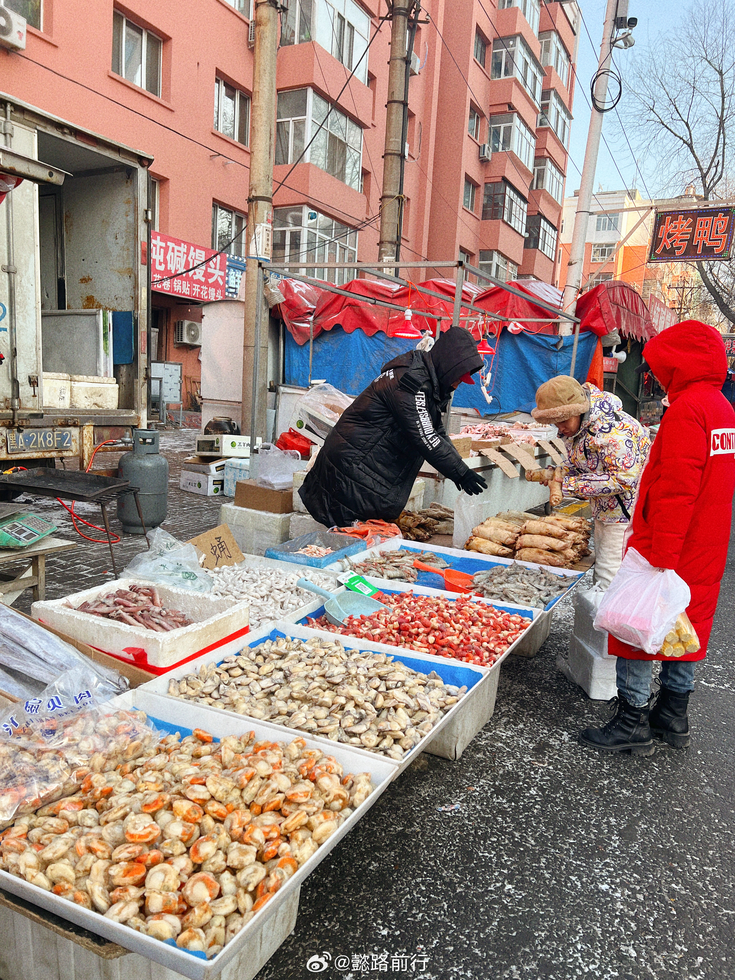 汉祥夜市哈尔滨本地人常去的菜市场，市场地处居民区，当地人经常光顾！每天下午15点