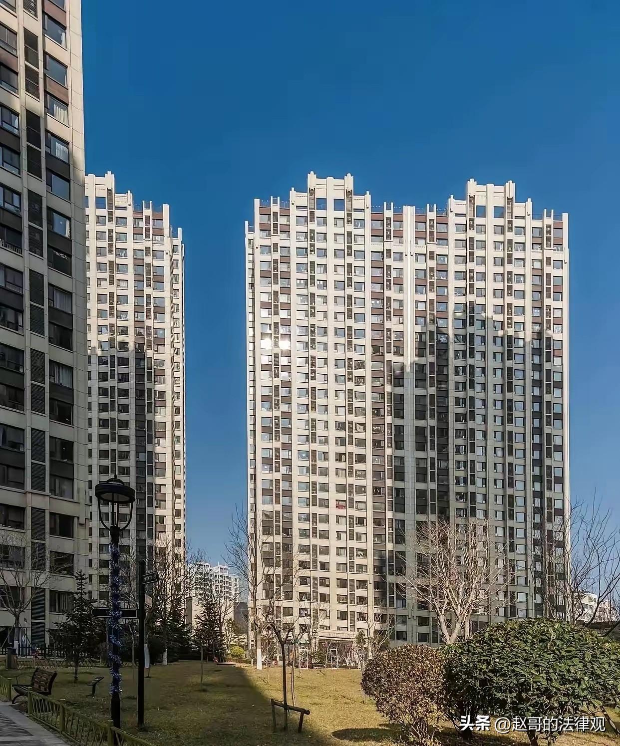 陕西西安，男子13年前买了一套房子，房号为12幢B单元34层3401。合同签了，