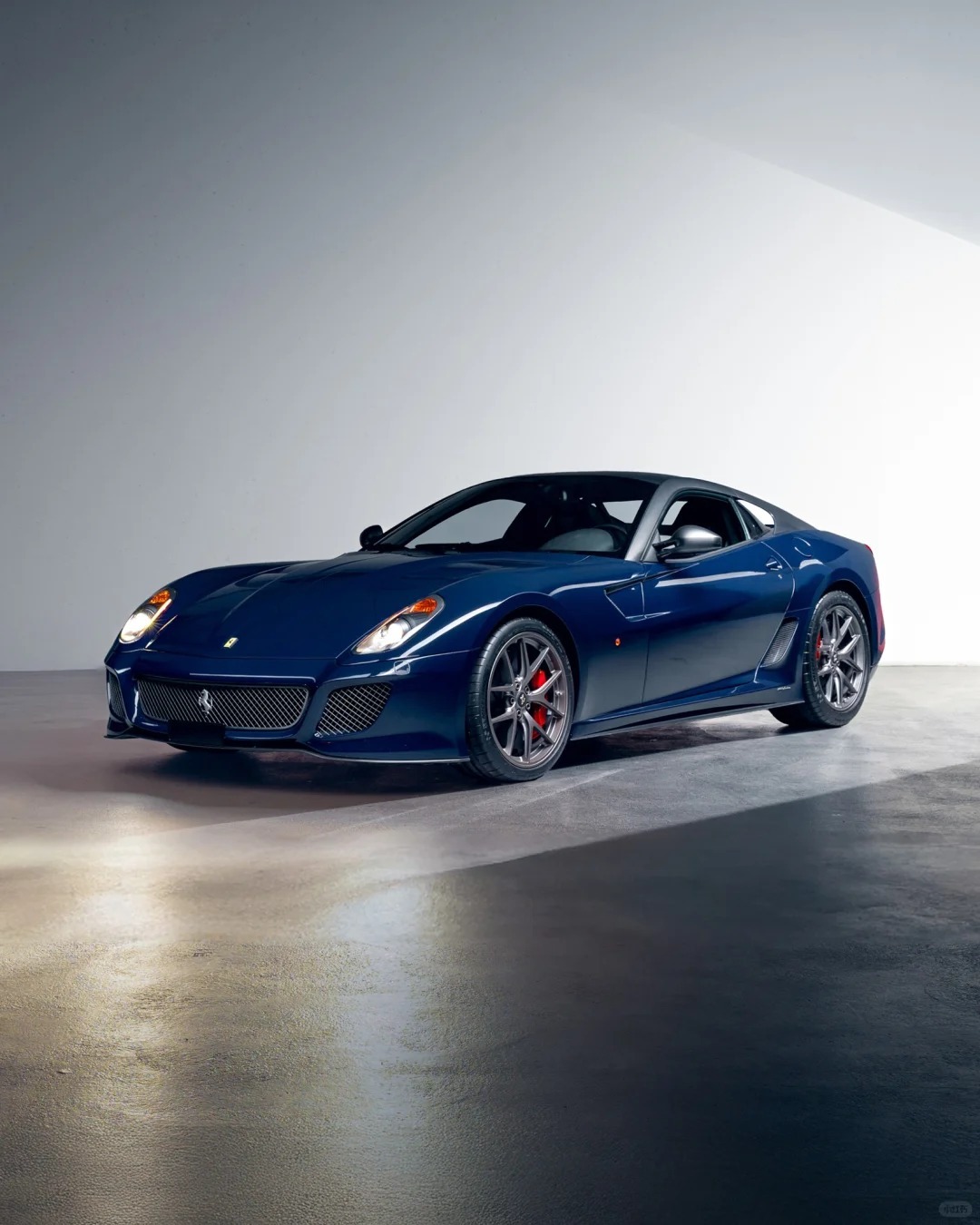 法拉利 599 GTO，一丝不苟地帅绝美车片 ​​​