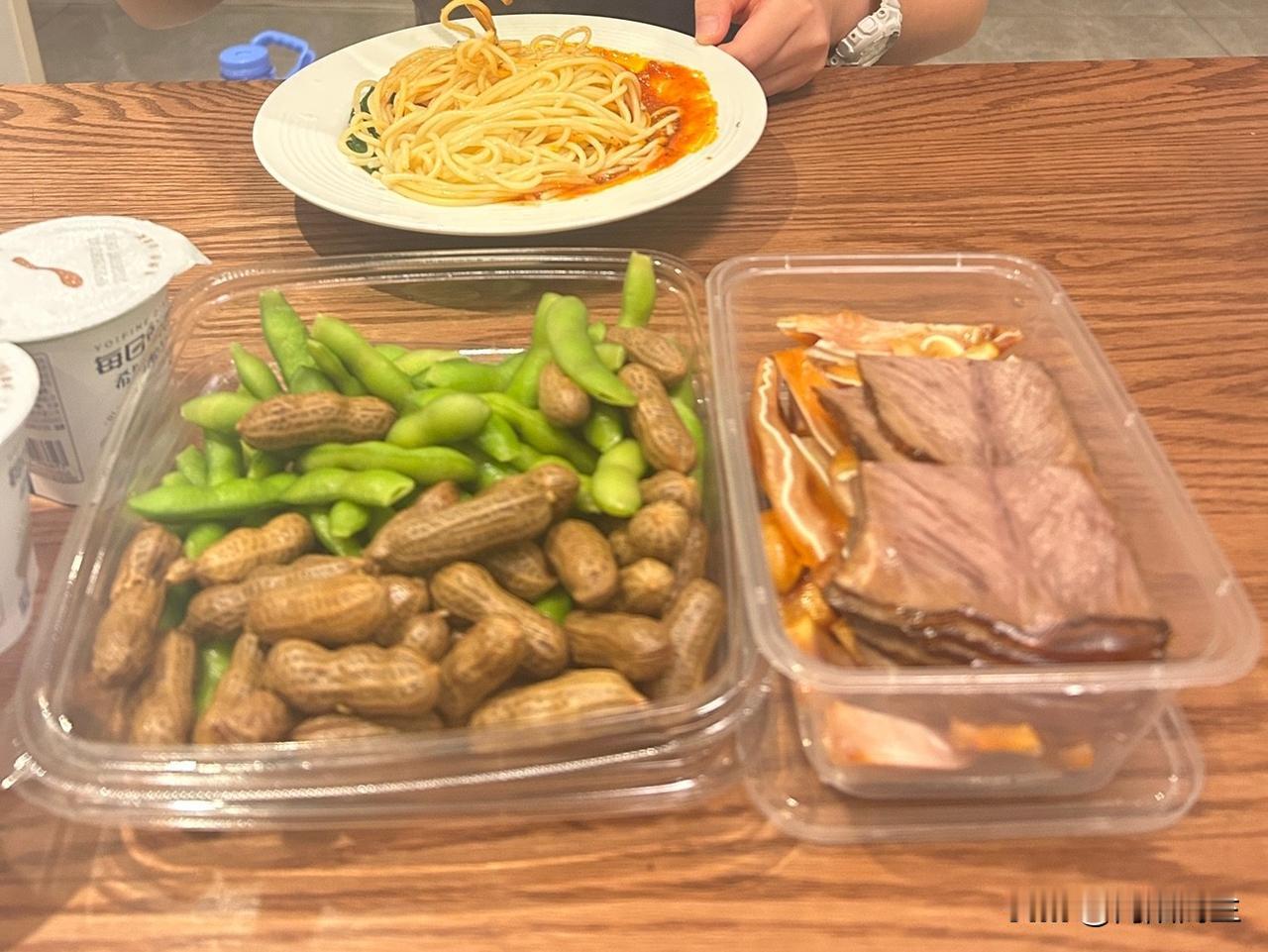 其实今天不是我的生日，是我身份证上的生日。

我的生日是农历9月初五，按当年阳历