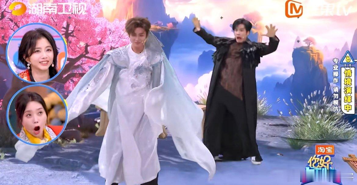 张颜齐到底有多爱技能五子棋 绿幕挑战见侯明昊，直接触发隐藏技能！“刻板的惊讶” 