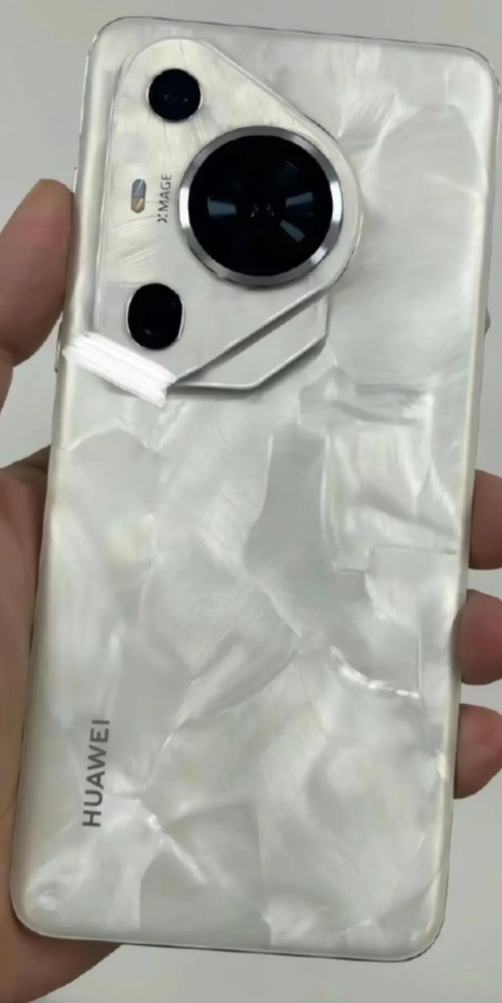 华为P70这个独特的设计，让人深刻印象啊🙀 ​​​