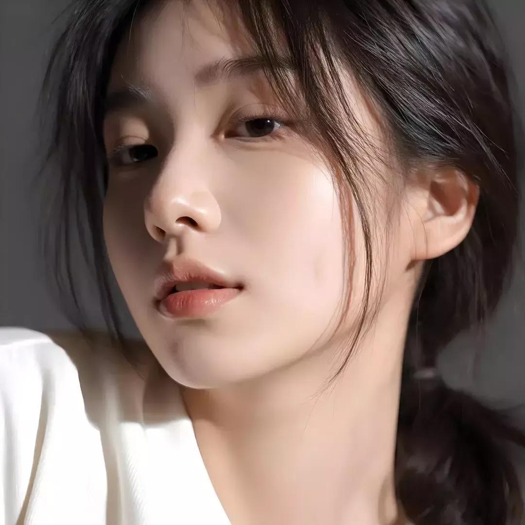 少女微醺，梦幻柔光，优雅侧颜，美不胜收侧颜氛围感写真 微醺美照 微风侧颜照 微醺