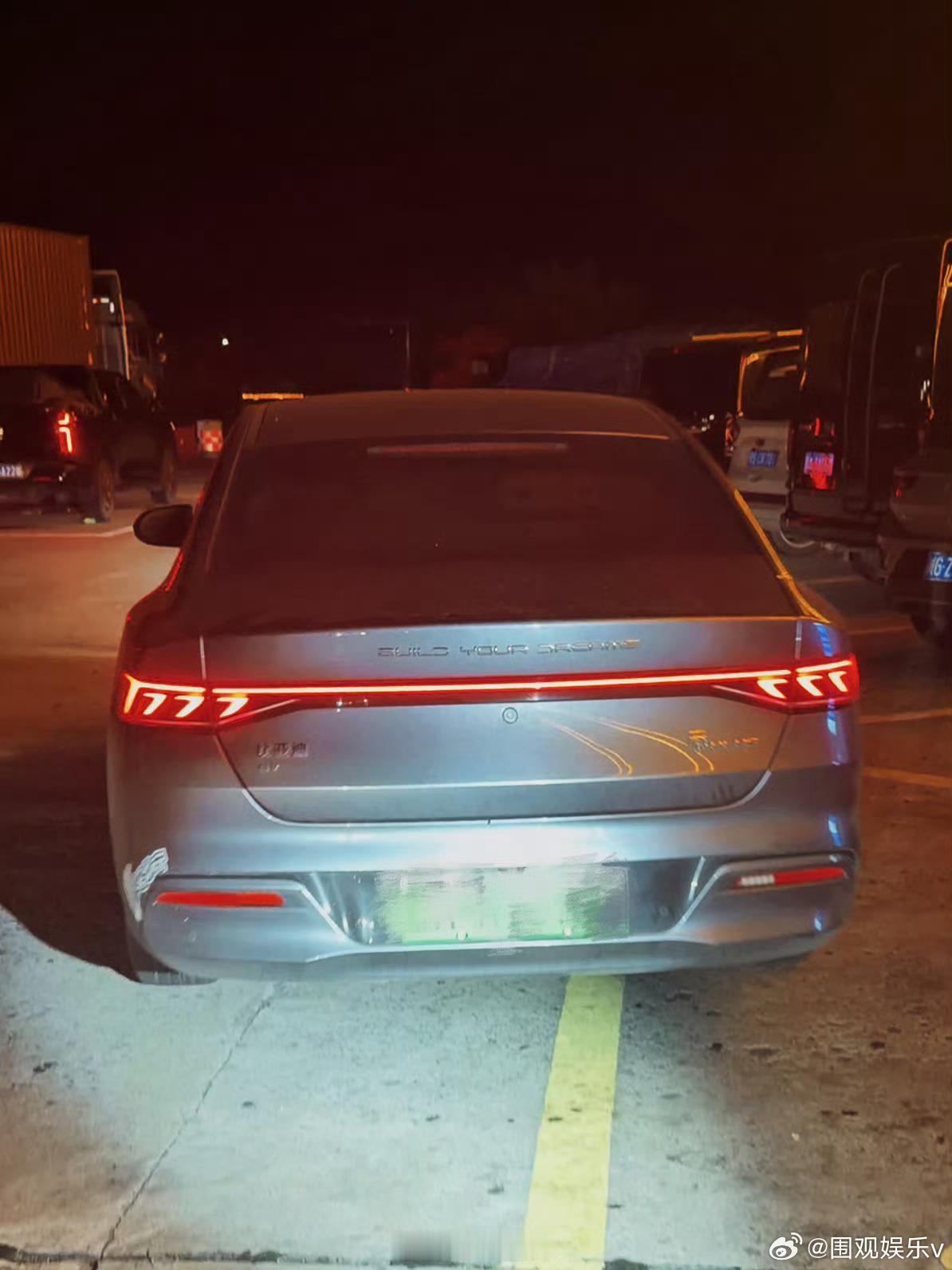 陈立农发博怒斥粉丝跟车追车行为陈立农警告私生不要跟车追车追星不越界，安全第一位！