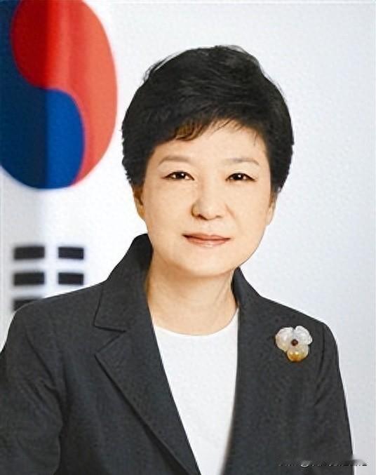 真万万没想到，
朴槿惠一辈子没结婚，竟当过韩国第一夫人——这话听着离谱，却不是瞎