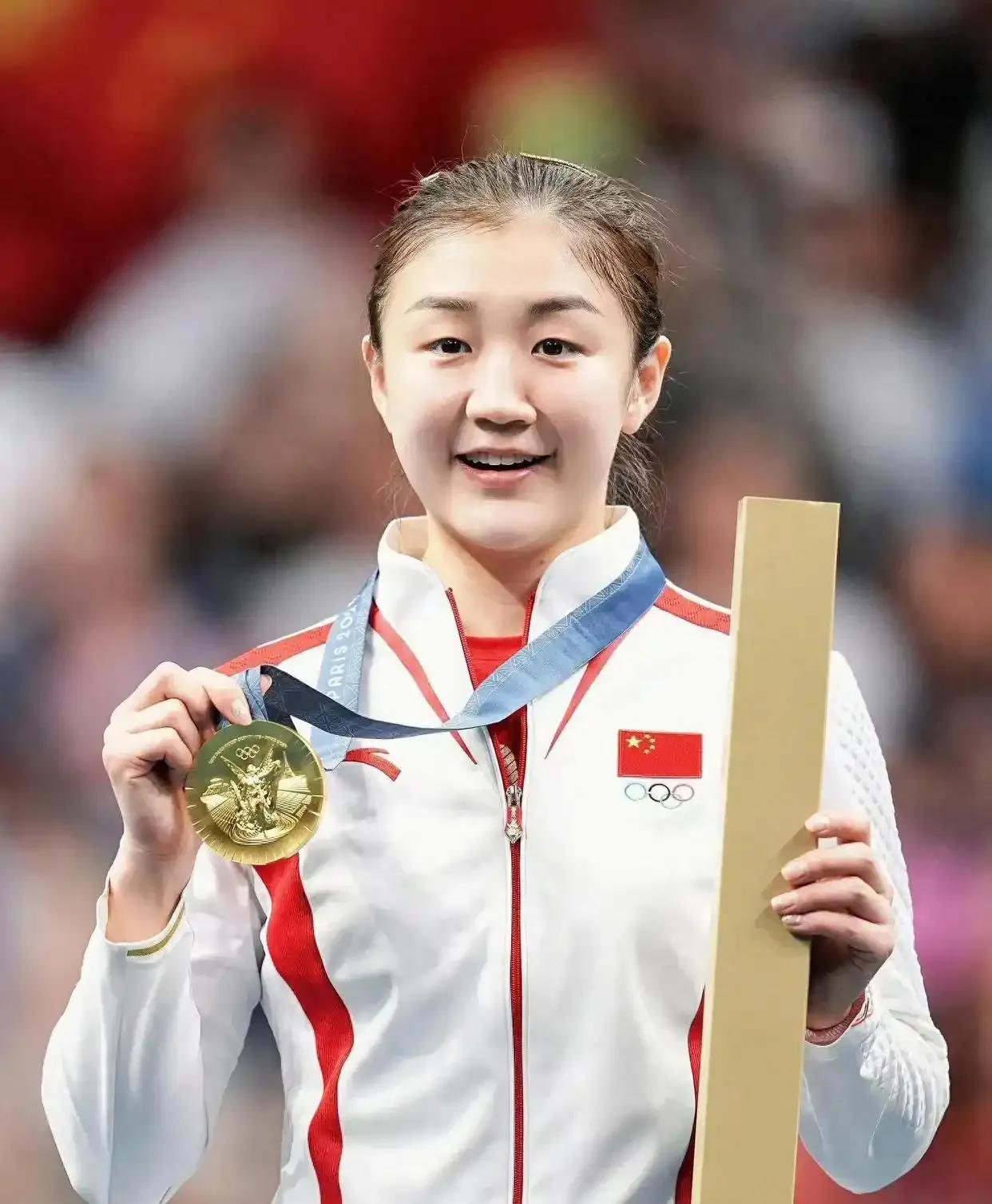 乒坛一姐陈梦，两届奥运冠军加身，本应是国民骄傲，却深陷“隐婚”“绯闻”等热搜漩涡
