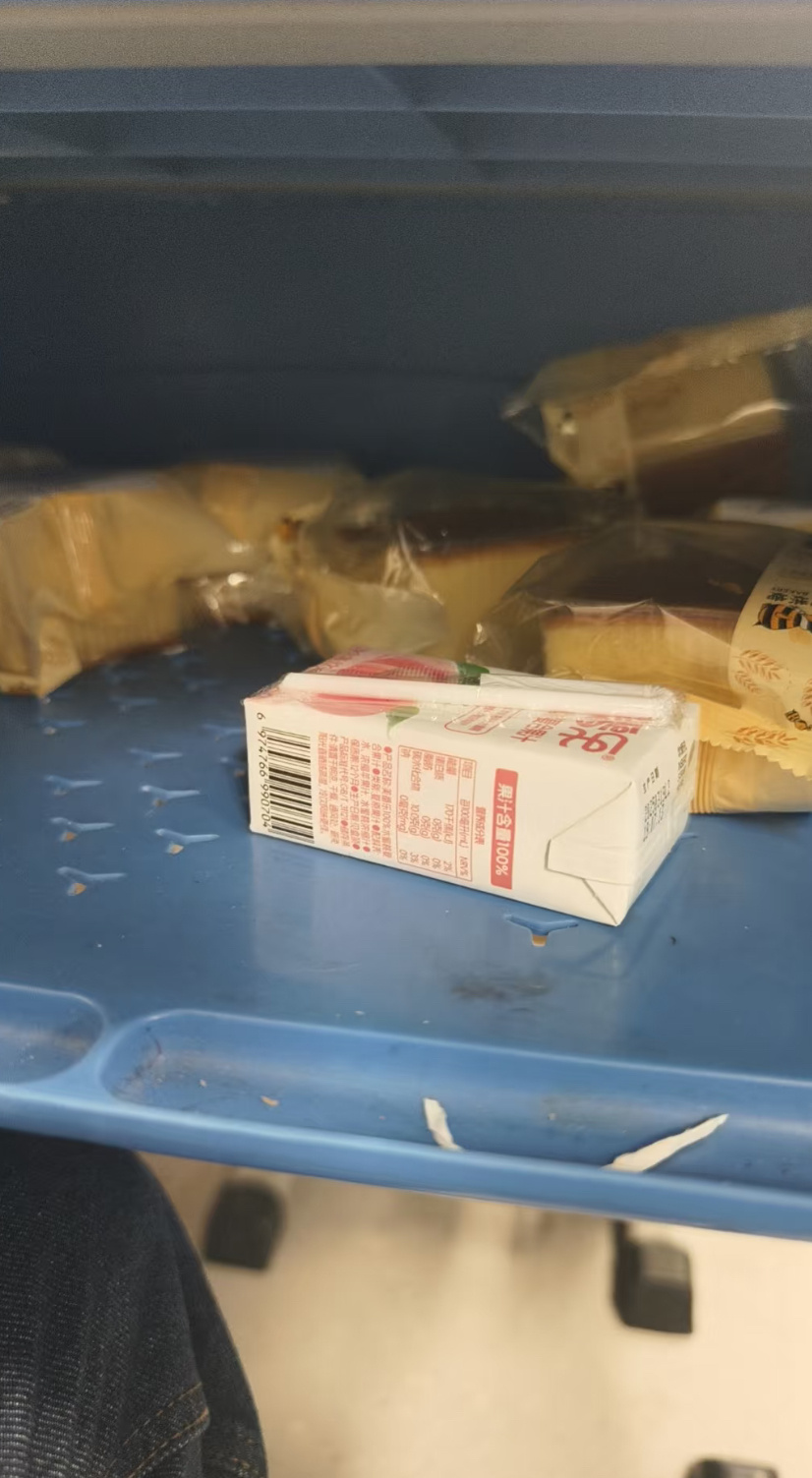 成年人的破防瞬间往往就在不经意间来自孩子 