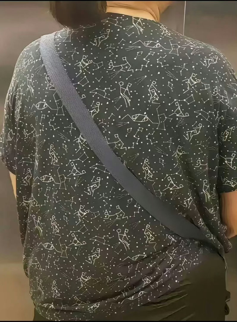 是我没见过世面了，大姨这衣服对吗？ 