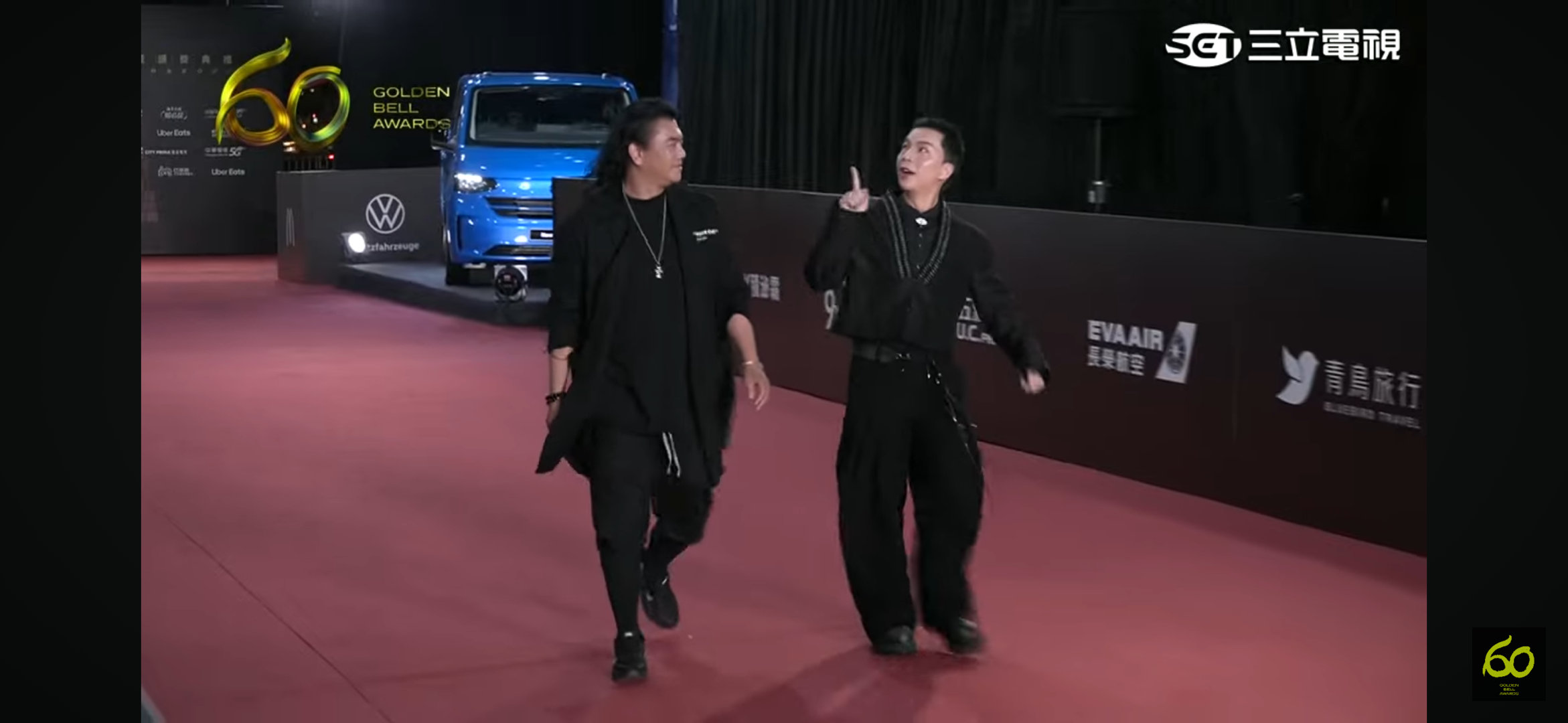 《小姐不熙娣》是派翠克和制作人B2一起走红毯，从红毯主持人的介绍来看小S应该是不
