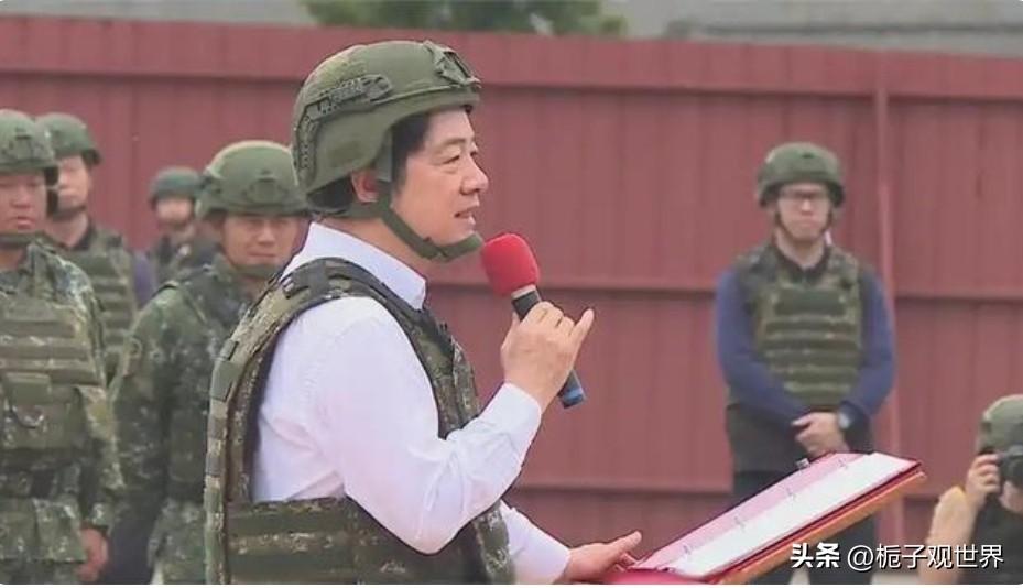 台湾军演搞笑一幕，赖清德深夜钻进“云豹”逃跑，是在作秀？能有多大用处？
    