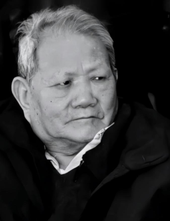 毛主席身边的保卫力量有多强？李银桥曾说：“包围毛主席的警卫部队从内到外一共有三层