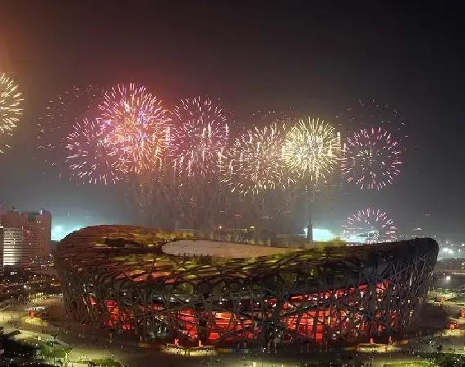 巴黎奥运村纸板床塌了
 
北京奥运用掉1.5万块花岗岩，现在纸板当床。同一伙人，