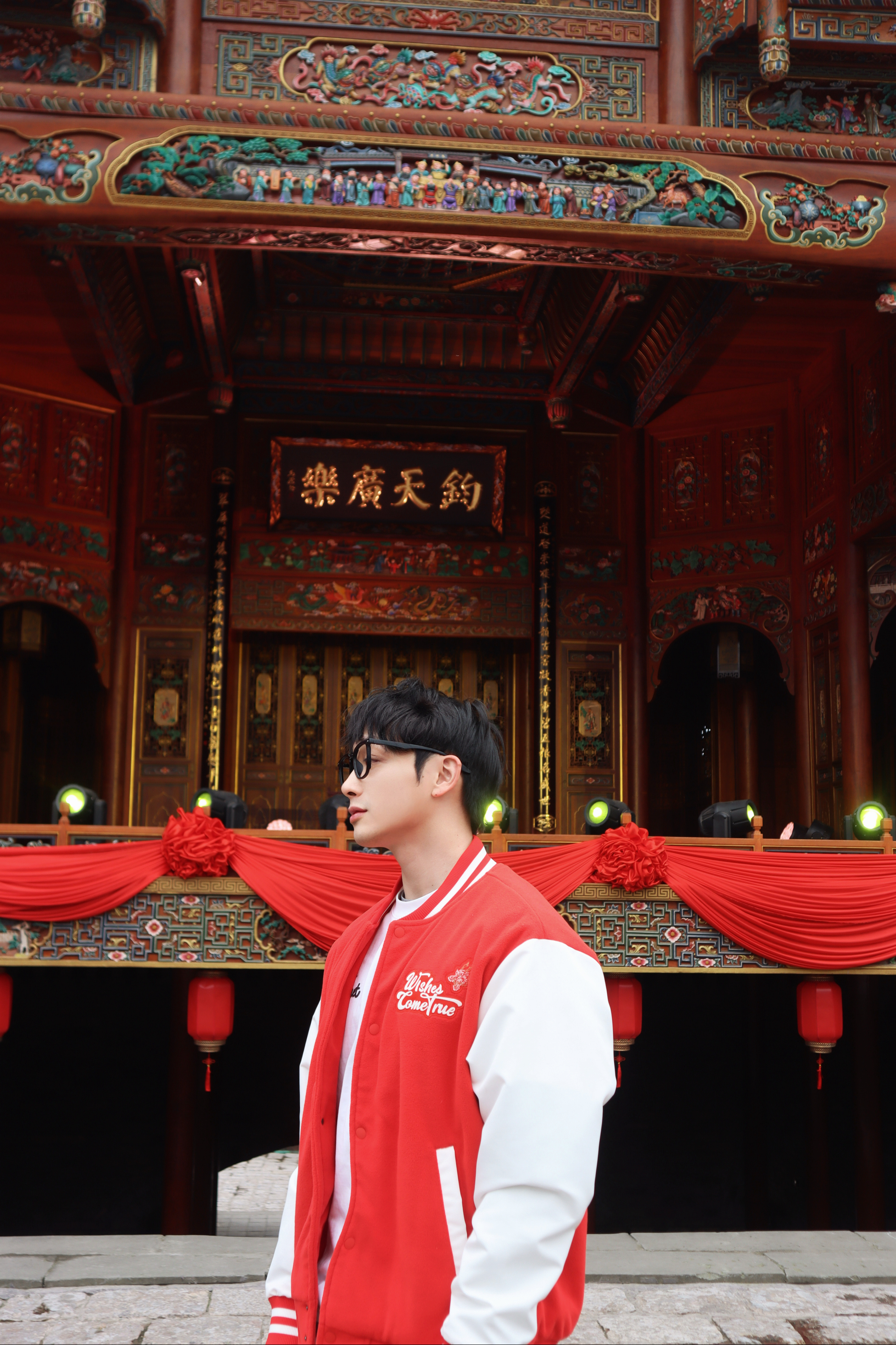 和美五粮液幸福中国年宜宾作为今年春晚分会场之一，整座城都沉浸在浓浓的年味与酒香之