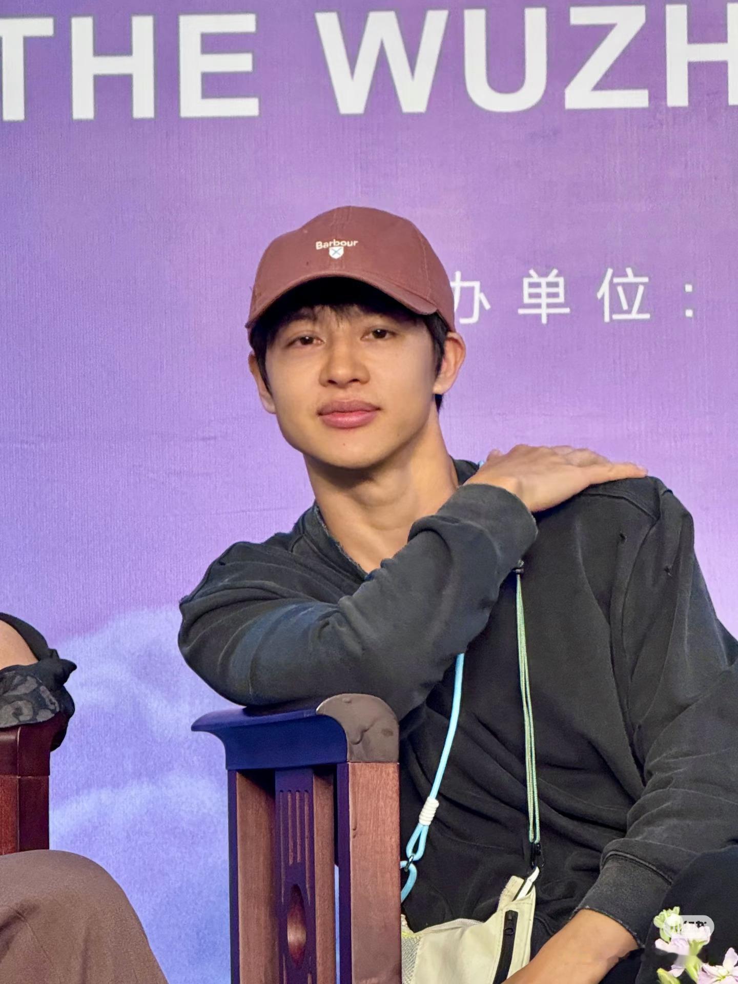 你说尹昉已经39岁了[费解][费解][费解][费解][费解][费解]这状态29岁