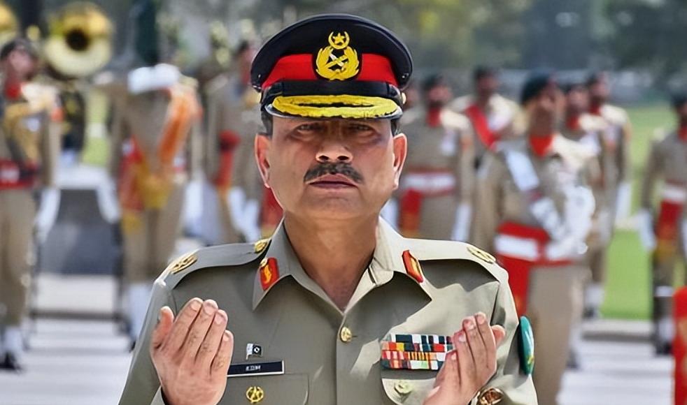 巴和美国走近，为什么中方还没有意见？

最近巴基斯坦跟着美国走得很近，不管是之前