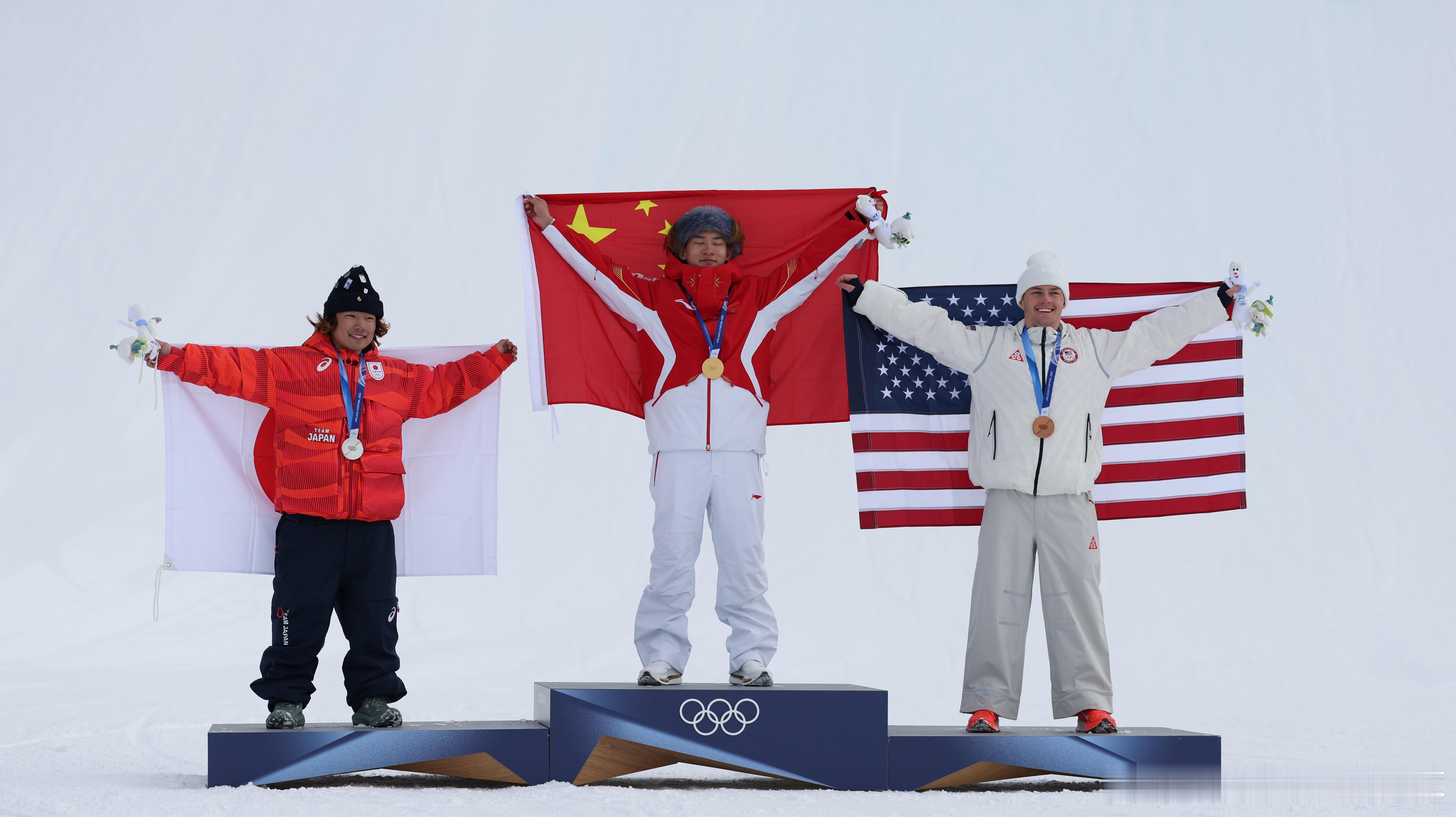 苏翊鸣呼吁HPV健康接力再次恭喜苏翊鸣22岁生日夺金，斩获单板滑雪坡面障碍技巧金