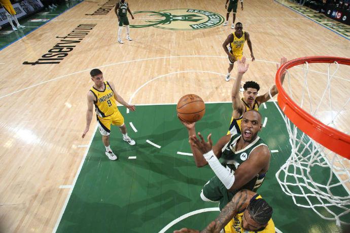 #雄鹿1比0步行者##利拉德35分##利拉德下半场0分#利拉德上半场活力全开狂砍