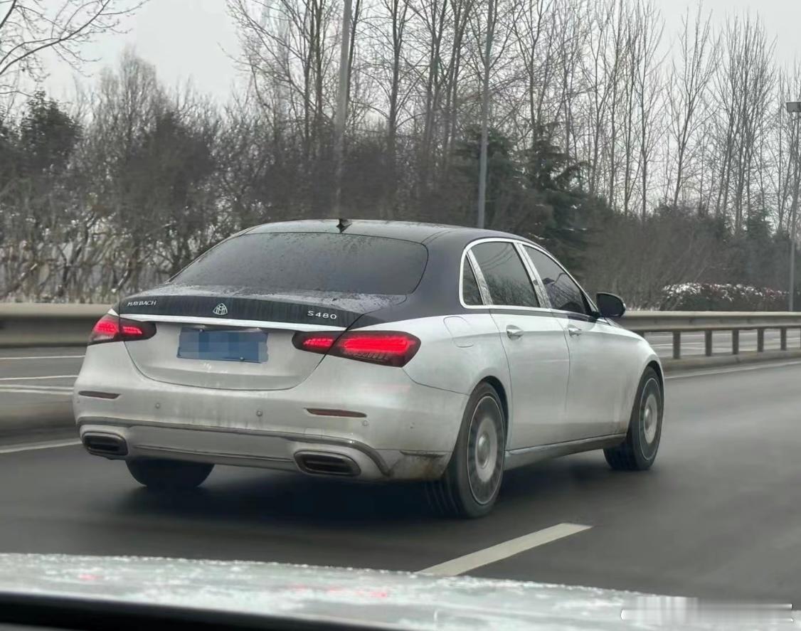 这台“迈巴赫”不仅看起来精致小巧...还能给奔驰E车主提供一些思路[喵喵] #大