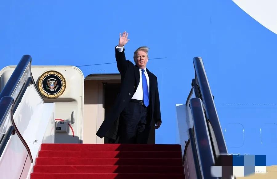 美国特朗普总统5月13日访华，中国时间不长，也就两天左右，其表现刮目相看。
  