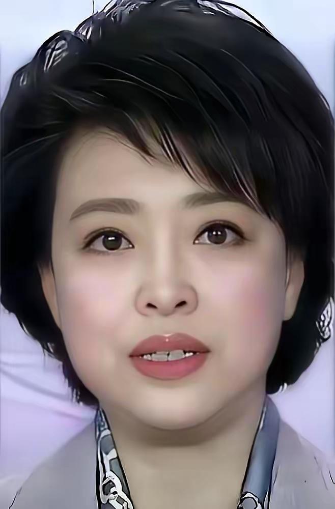 一个在央视幕后默默干了20多年的女人。声音被十四亿人听过，却叫不出声音主人的名字