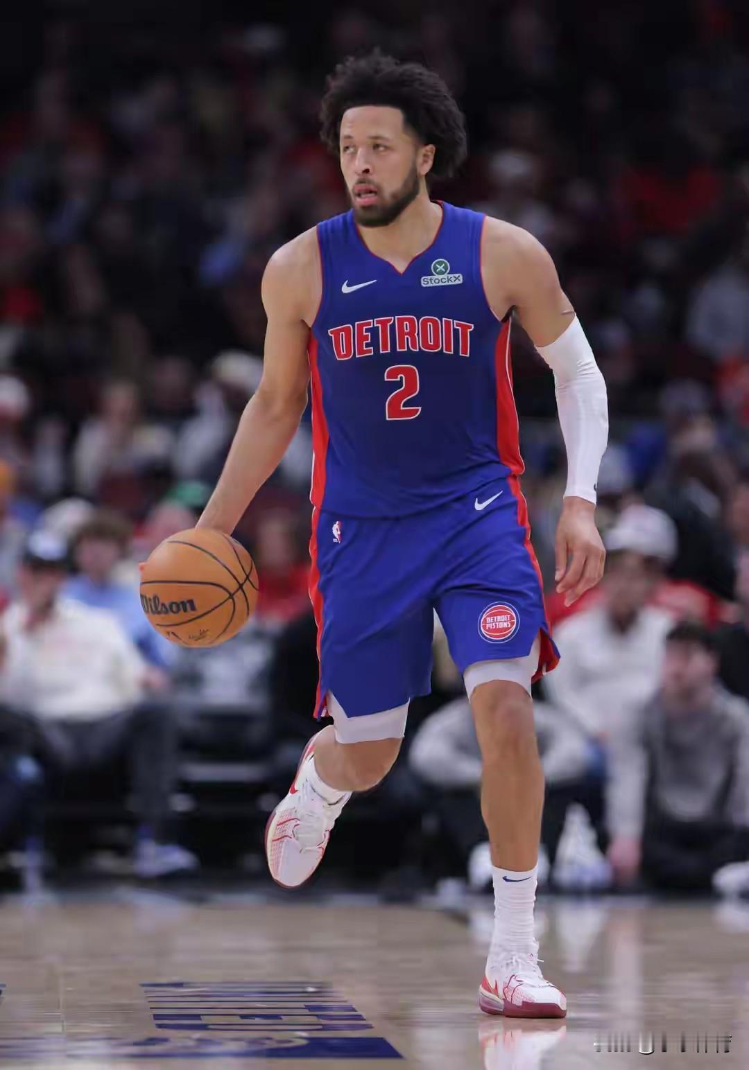 康宁汉姆越来越火箭哈登化，这样不一定能走远
在昨天活塞和奇才比赛中，康宁汉姆疯狂