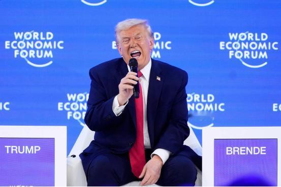 特朗普在达沃斯大闹一场，外媒：“美利坚帝国”的成立宣言

当地时间20日，特朗普