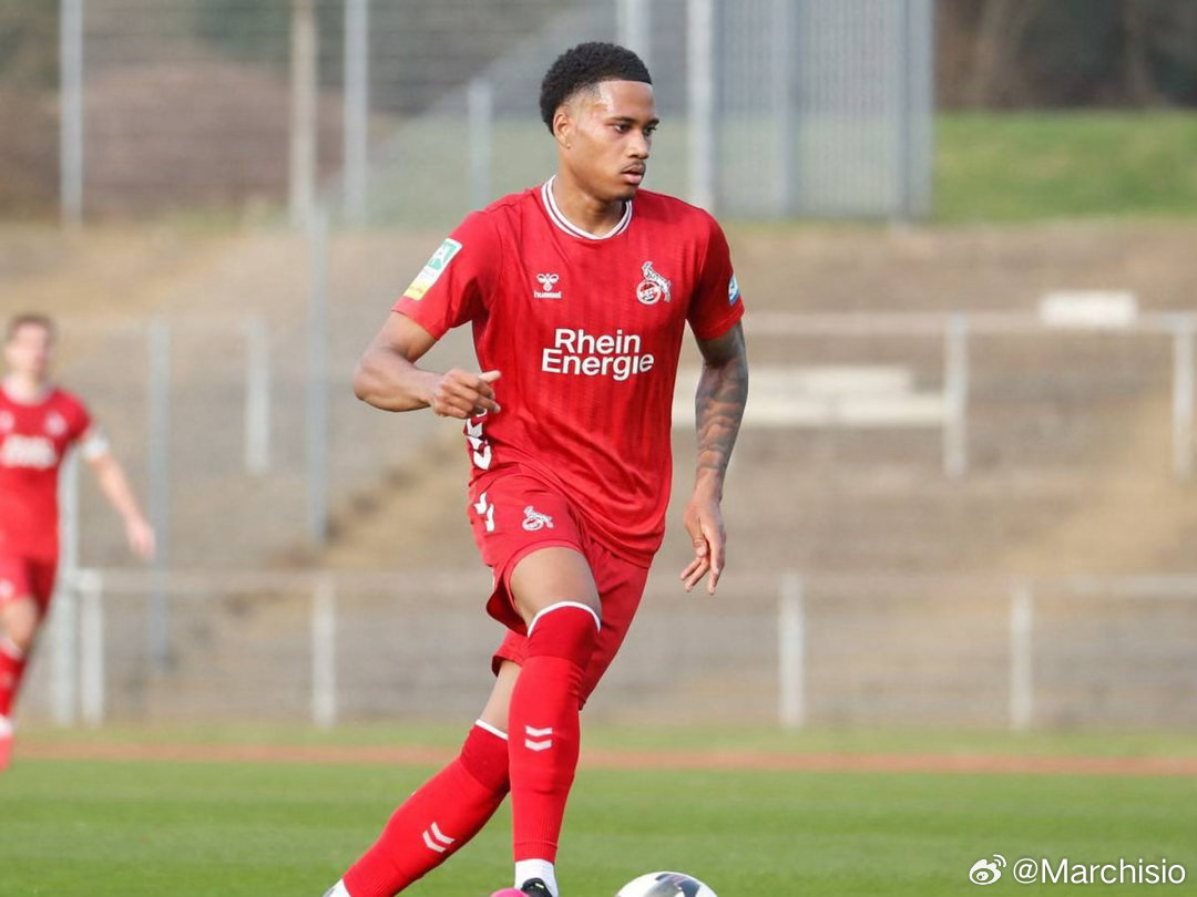 Calciomercato.com：尤文图斯是众多有意签下科隆右后卫弗斯特的俱乐