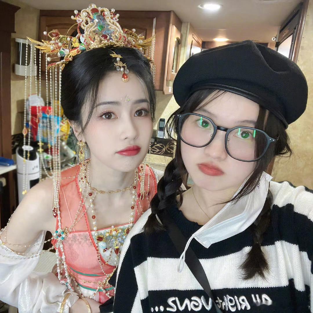 白鹿真是顶好顶好的人，像大华子一样，即使北上依然不忘友情，一鹿相随。