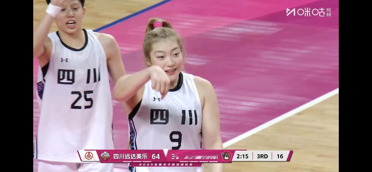 今天八场女篮比赛，根本看不过来！

分别是10点整：石家庄女篮vs新疆女篮
  
