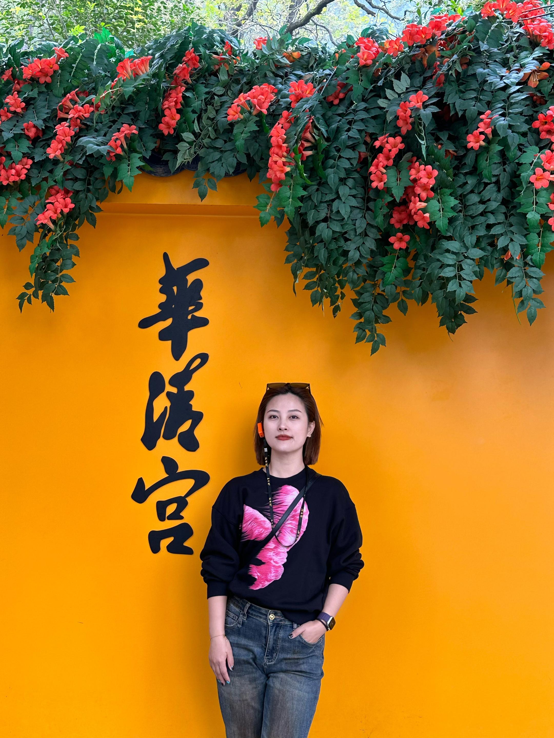 "命运的旅途中，每个人演出的时间都是规定的，该离场的时候，多么不舍得...