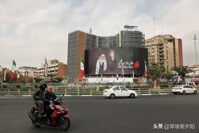 哈梅内伊在美以空袭中身亡的消息刚确认，
美国本土就传来了枪声。
德克萨斯州奥斯汀