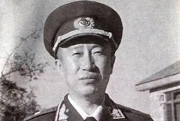 解方少将：出身张学良的部队，曾参与兰州事变，1955年获少将军衔。
1936年1