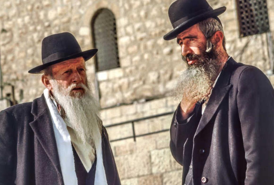 以色列何去何从，历史惊人的相似，犹太人在打中国的主意。二战期间曾有数万犹太人跑到