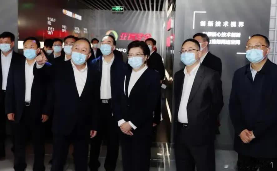 以色列这个国家，很有钱，科技也很发达，在中东是数一数二的强国，但它有一个从娘胎里