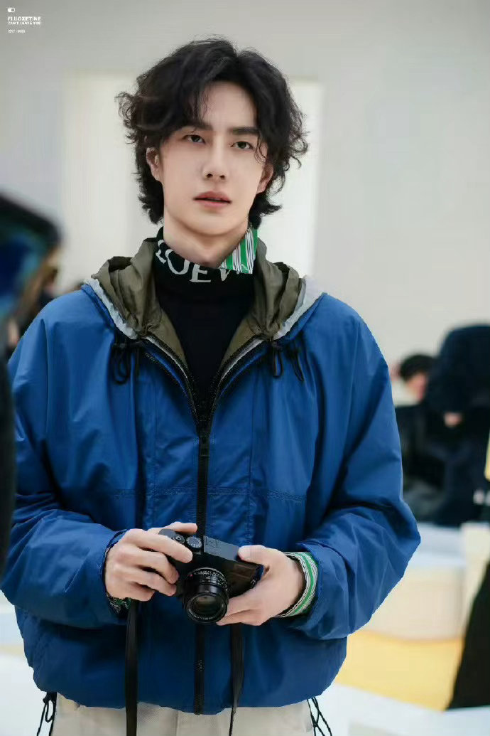 王一博内娱多赛道天花板王一博从舞台到荧幕王一博从舞台到荧幕，王一博内娱多赛道天花