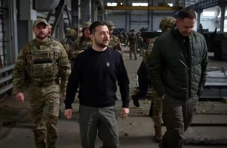 突发！泽连斯基抵达前线，顿涅茨克或有变

来源:海峡快讯

在俄乌冲突爆发中期，