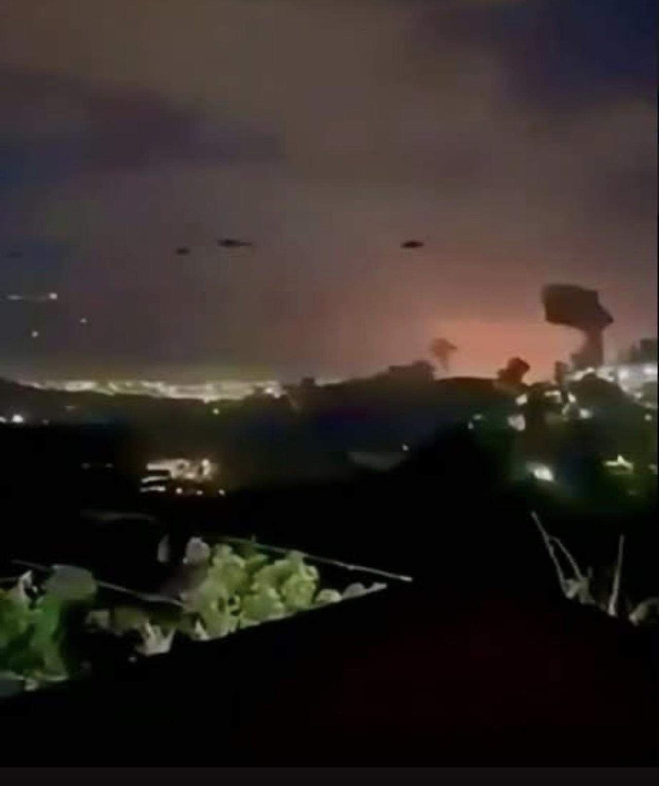 【美军用什么神秘武器制服马杜罗保镖？】白宫新闻秘书莱维特在X平台分享控制马杜罗过