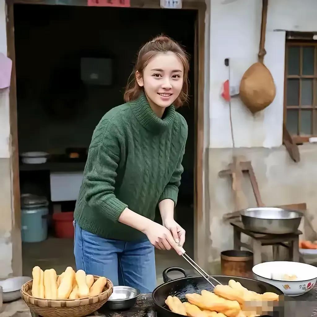 油条西施给炸的油条，怎么就突然觉得油条就是健康食品了，不想听专家和大夫的了。