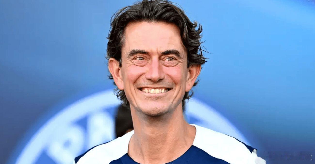 近日，托特纳姆热刺主帅托马斯-弗兰克接受天空体育独家专访，谈及球队正处于“过渡期