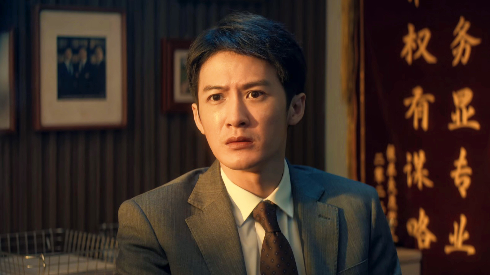 我父给我讲了一下午伦理道德 我打了个哈欠说听困了我们一起睡觉吧我父⬇️ 