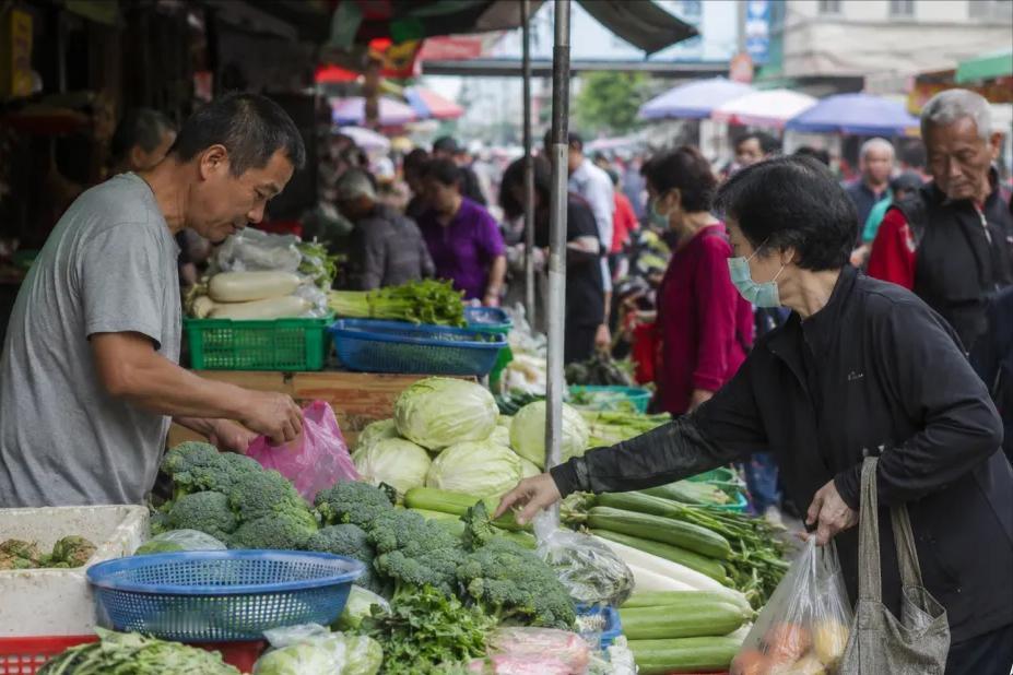 不光食品安全问题了
康保县部分收购环节确实存在违规使用甲醛溶液保鲜白菜的行为。当