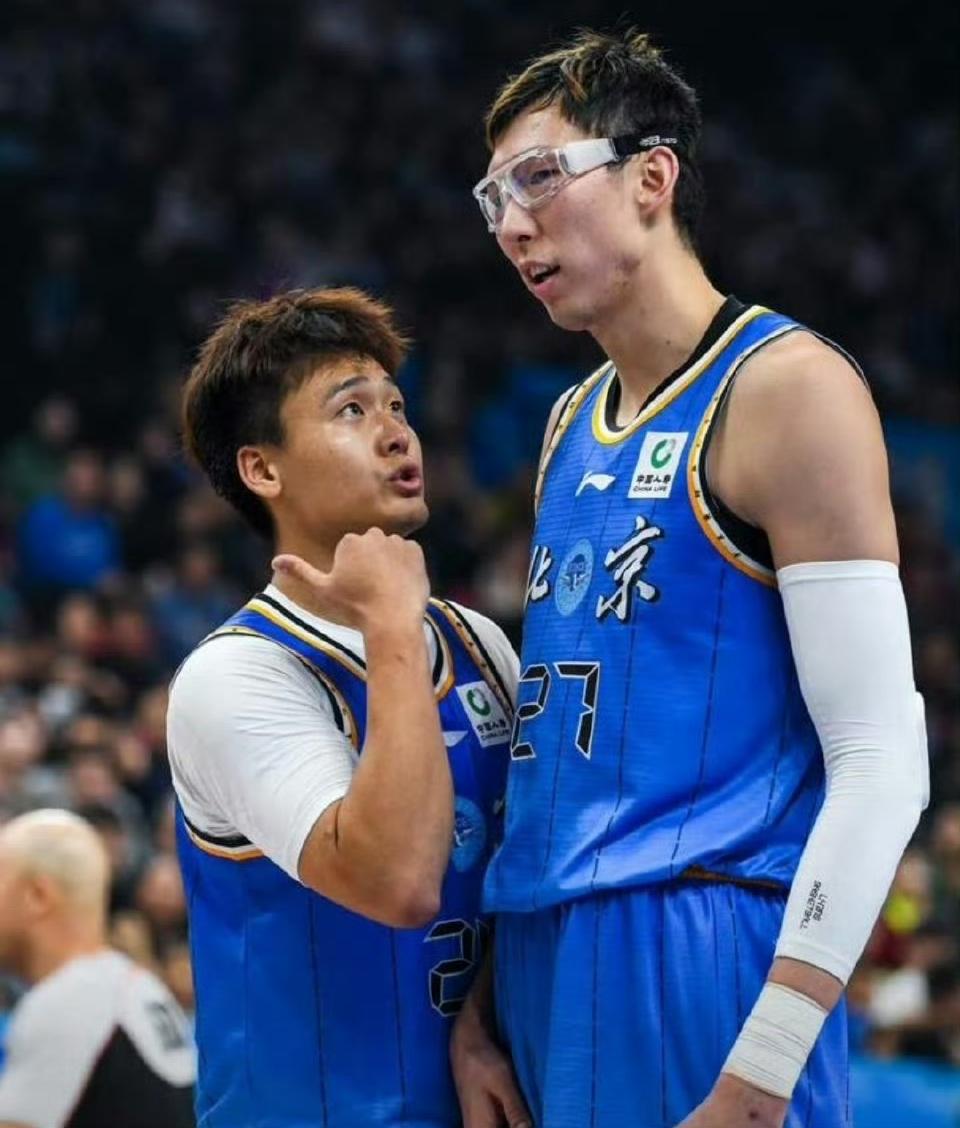 势头很猛！北京男篮、广东男篮五战全胜；
一胜难求！天津男篮、四川男篮未尝胜果。