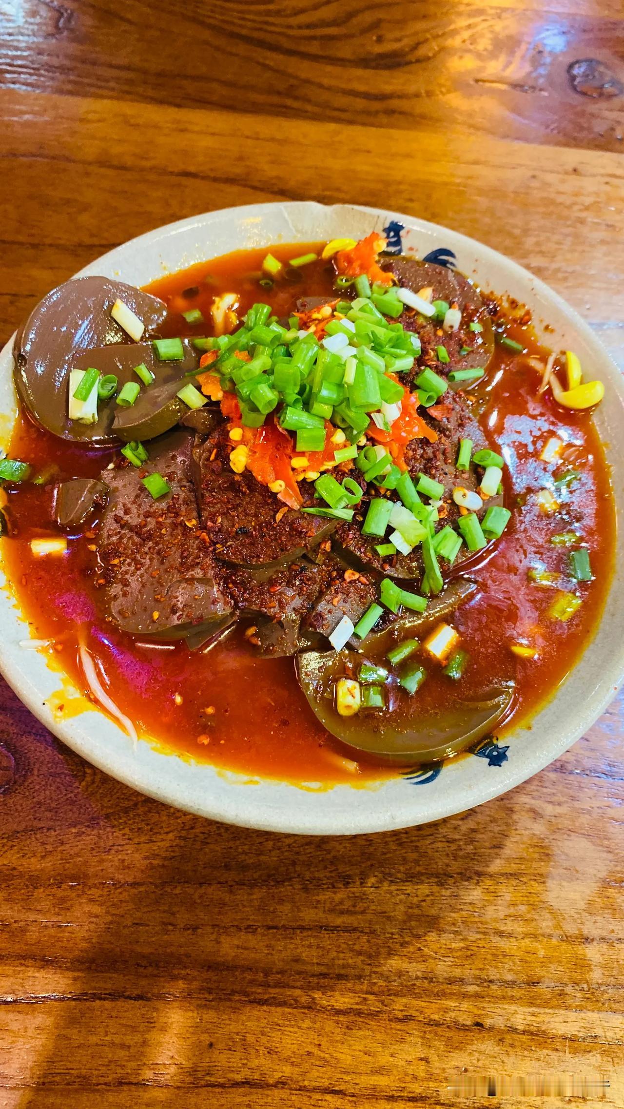  北京人的硬核早餐：老北京炸酱面，北京鸭血王，北京人这么喜欢吃辣椒🌶️，刷新了
