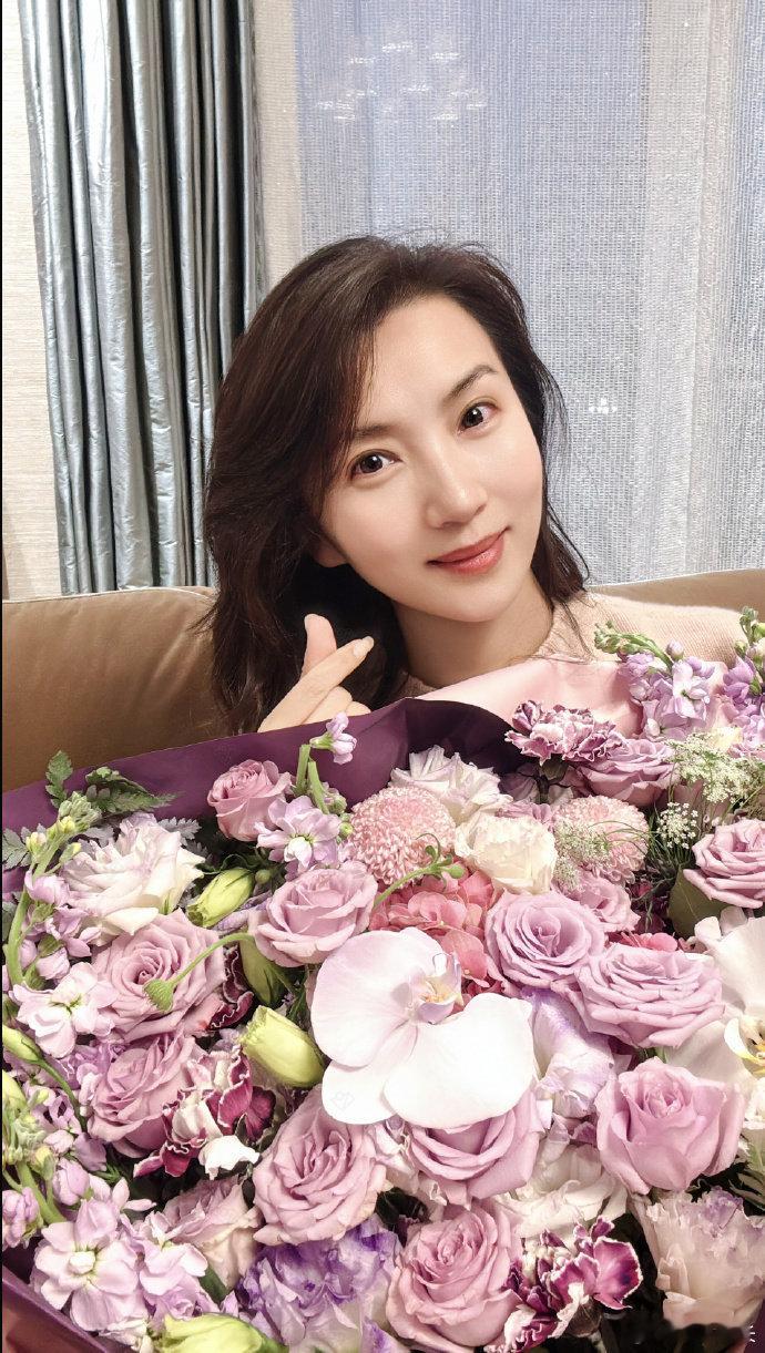 陈好46岁生日发文陈好46岁生日照 陈好46岁生日照，这状态直接让我惊掉下巴！花