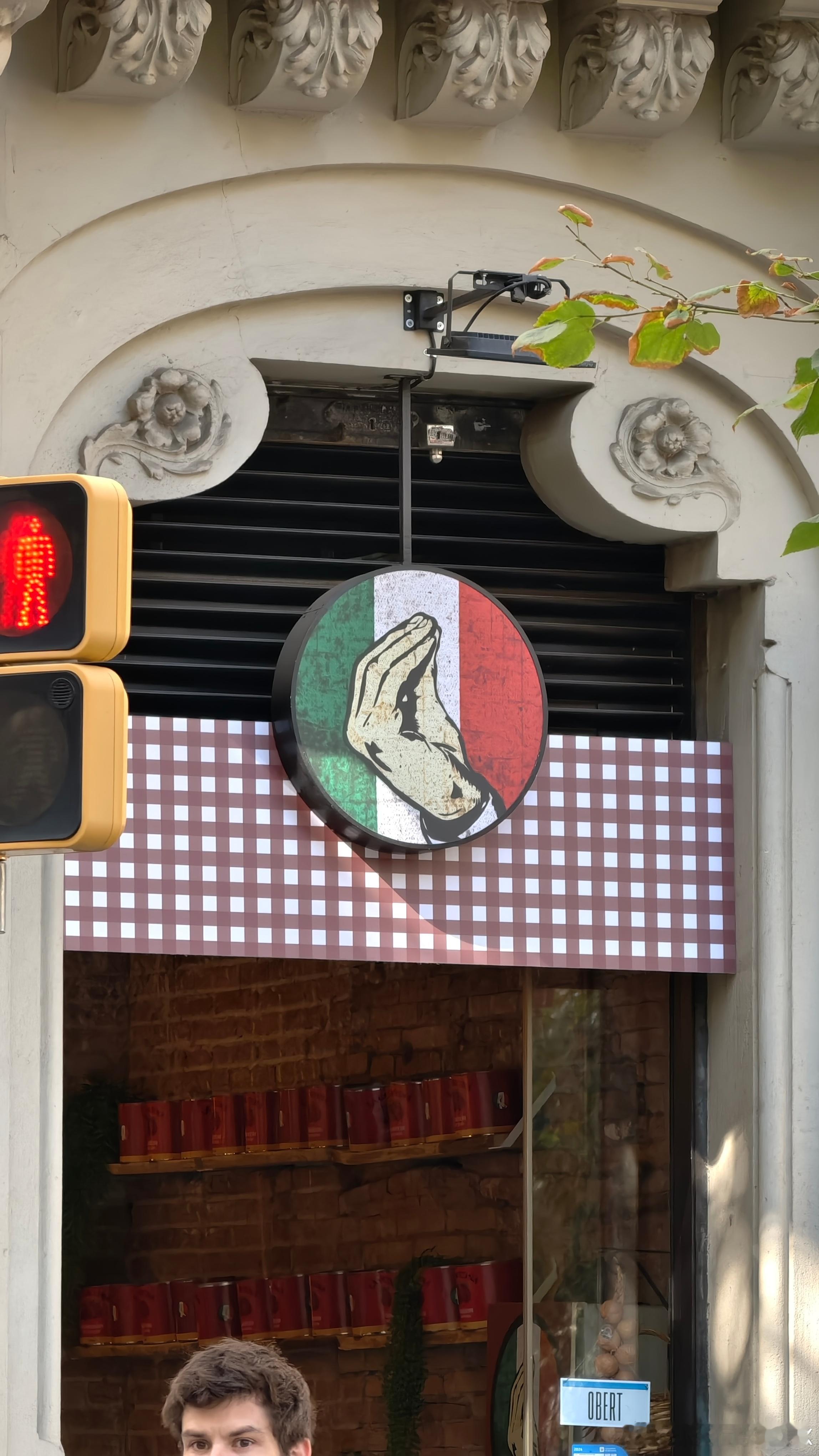 假期行车观察：比京车更离谱的是假期来北京的外地车，如苏U、冀R、蒙D、鲁L等。如